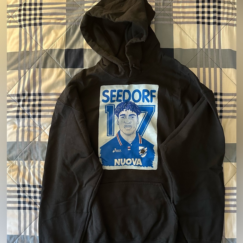 Clarence Seedorf Hoodie - Classic Football Shirts UK BRAND - Black Color - Sz L